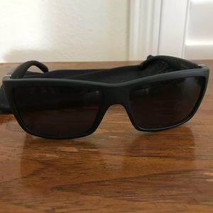 Madson Piston Black Sunglasses